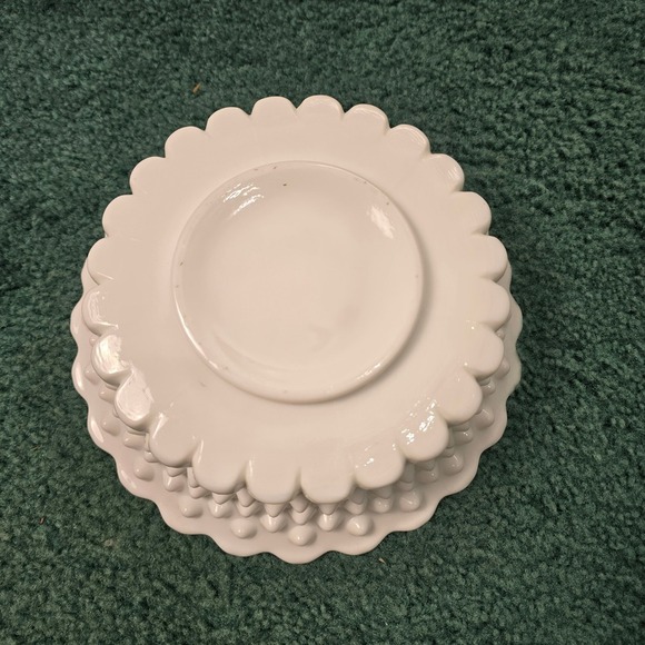 Fenton Mid-Century‎ Hobnail White Scalloped Edge Milk Glass Bowl Cottagecore - Picture 4 of 6